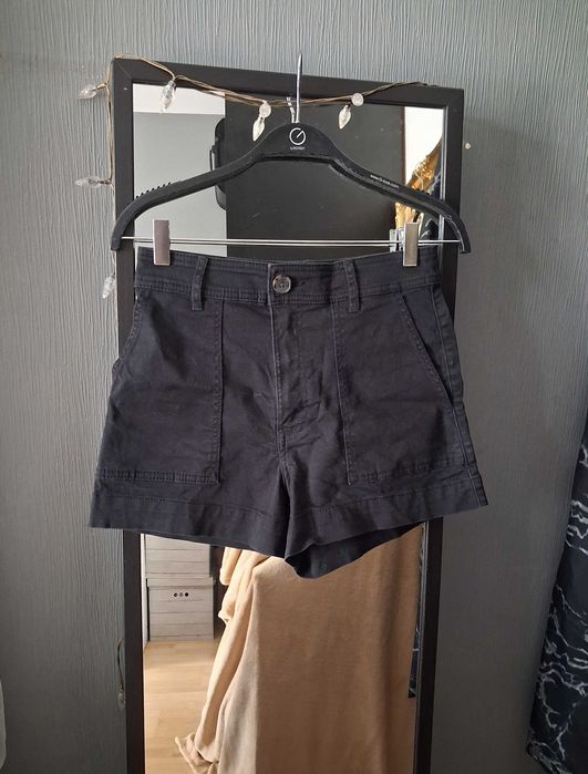 Czarne dżinsowe szorty H&M z wysokim stanem