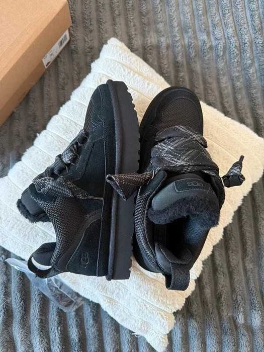 UGG UGG Lowmel Black R.40