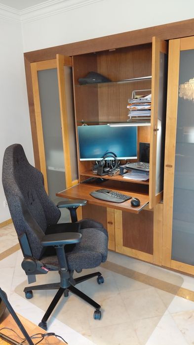 Movel Sala com secretária rebativel