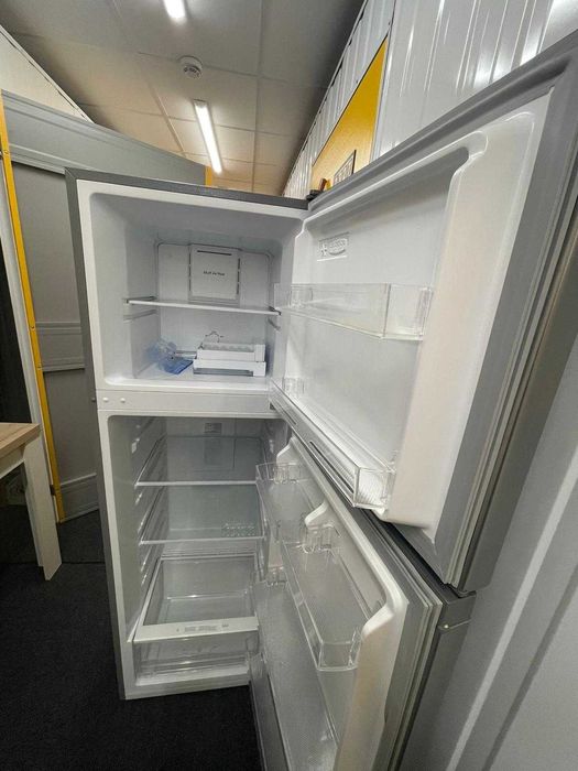 Frigorífico MIDEA 3 meses de uso estado de novo