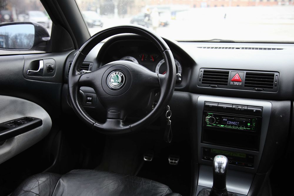 Skoda Octavia RS 2004