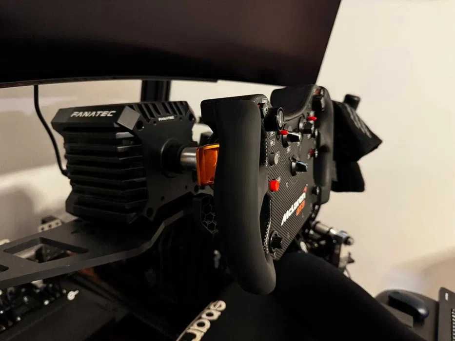 Fanatec CSL Elite McLaren GT3