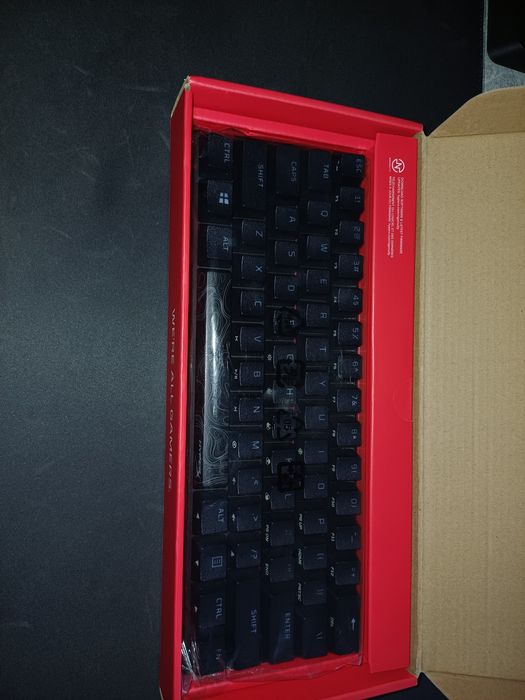 HyperX Alloy Origins 60 – Como Novo | Switches Red | Layout Inglês