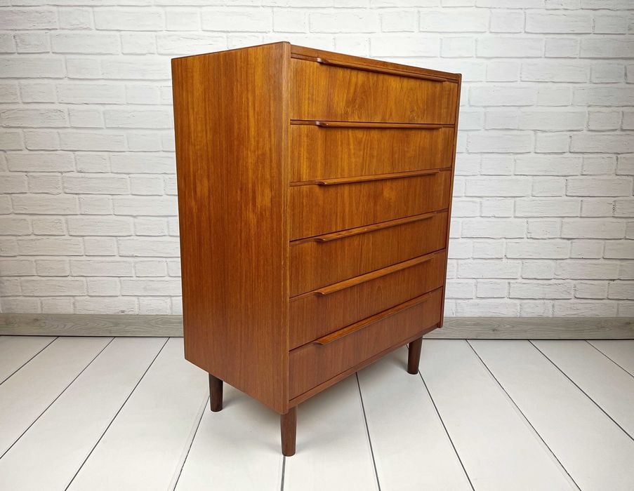 Duńska komoda tekowa highboy z lat 60 – Mid-Century, po renowacji, PRL
