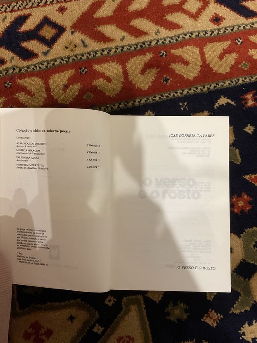 Livro raro de josé correia Tavares - o verso e o rosto