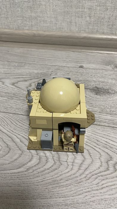LEGO® Star Wars™ Obi-Wan’s Hut (75270)