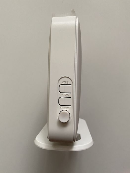 Продам роутер Huawei