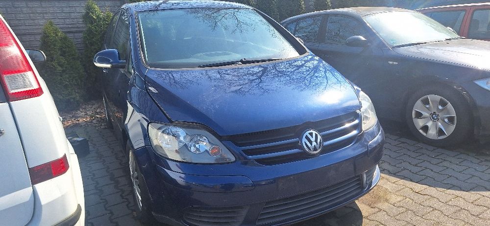 Cały Volkswagen Golf V plus na części