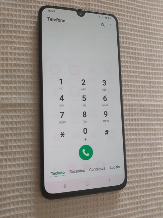Samsung  galaxy A70