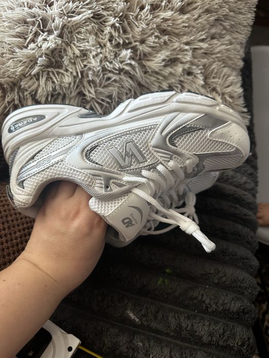 Кросівки 40 розмір 26 см