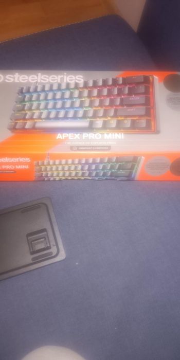 Klawiatura gamingowa Apex pro mini gen 3