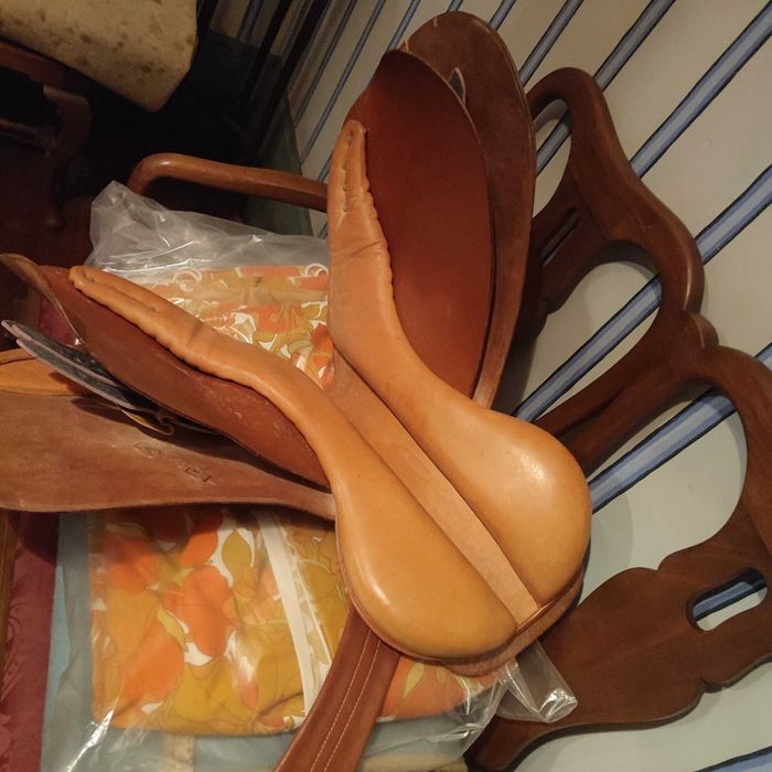 Sela de cavalo de competição (hipismo)