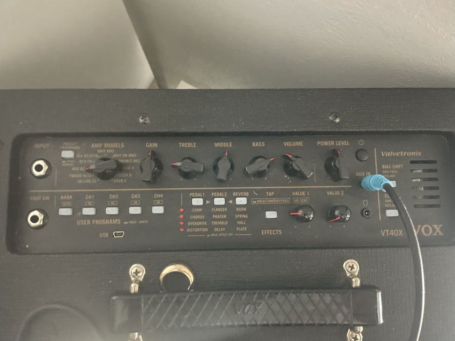 Guitarra, Amplificador, headset e microfone