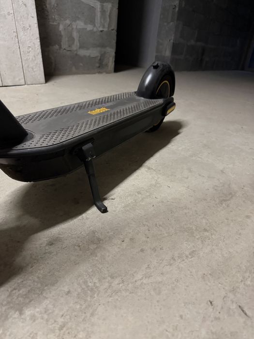 Електросамокат Ninebot kickscooter Max G30