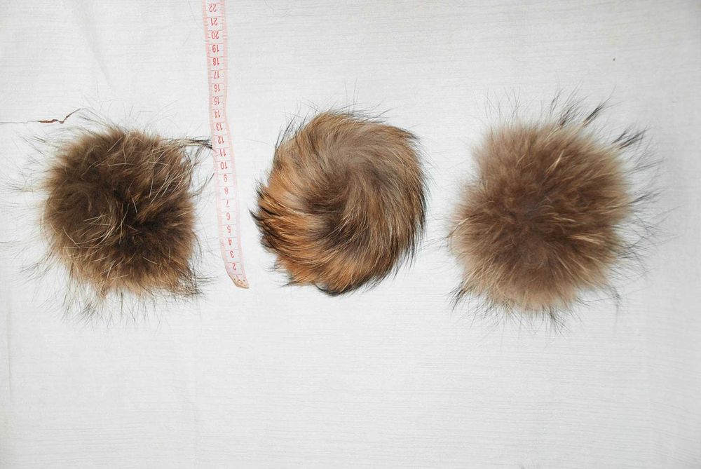 Балабон помпоны балабоны на шапку для шапки   енот енота.