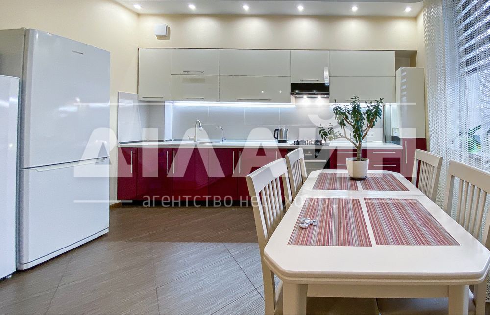 Срочно ! 3х комн 100м2  в ЖК Бородино