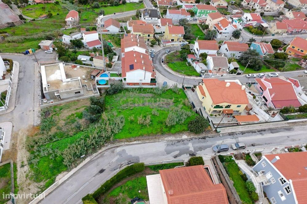 Terreno com projeto para construção de moradia - Alhandra