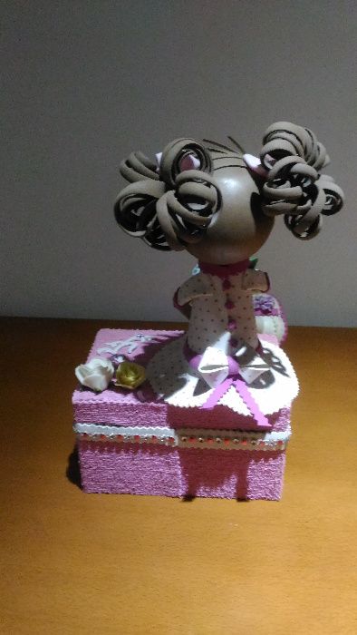 Guarda jóias personalizado. Novo.