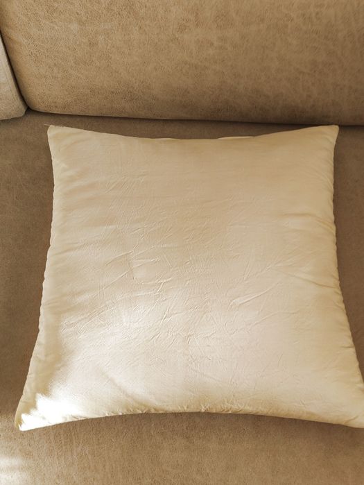 Диванна подушка пухова