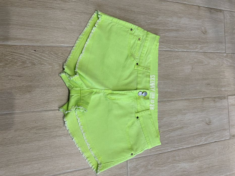 Нові шорти
