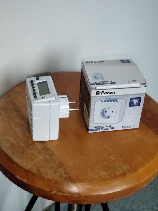 Розетка з таймером Feron TM211