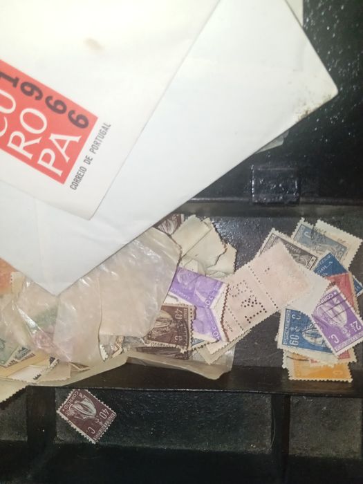 Selos postais portugueses pode outros