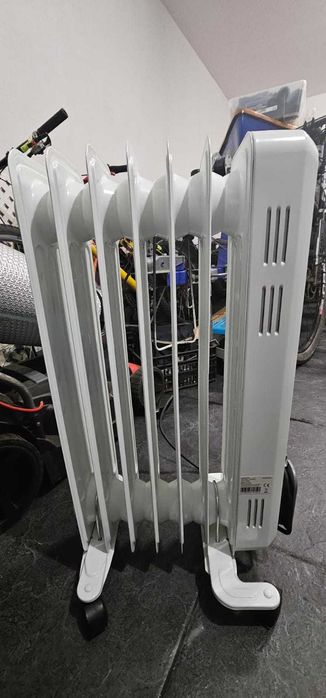 Aquecedor a óleo Equation HD983 branco 1700W