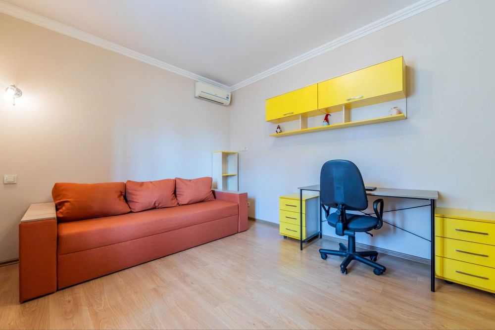 Продам квартиру 125 кв.м. 4х кімн. Харківське шосе 152 Програми