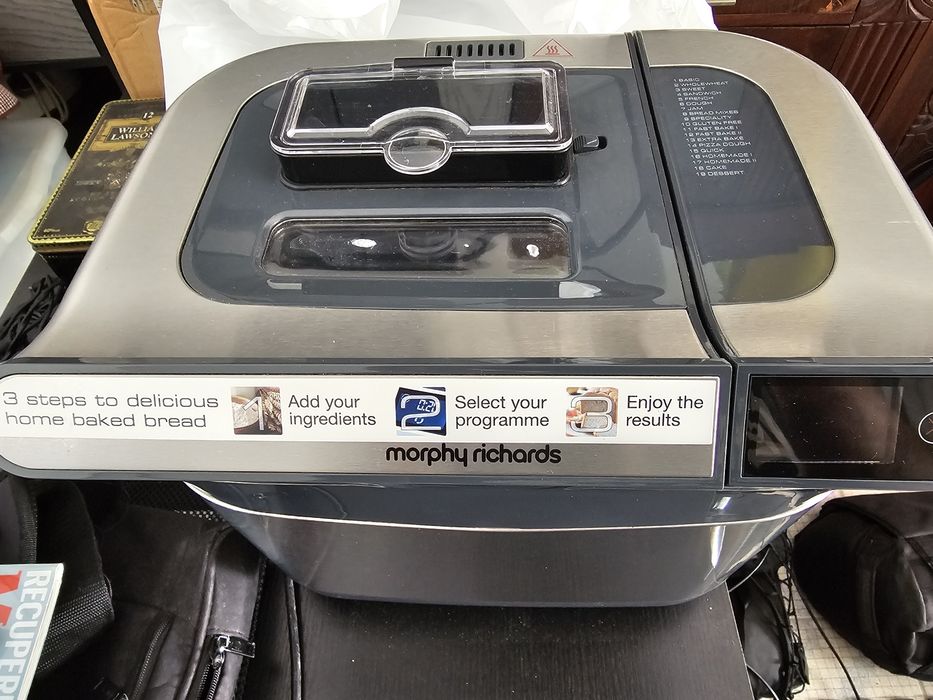 Máquina fazer pão Morphy Richards