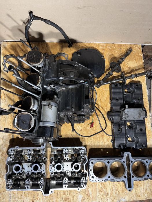 Silnik bandit 1200 całość