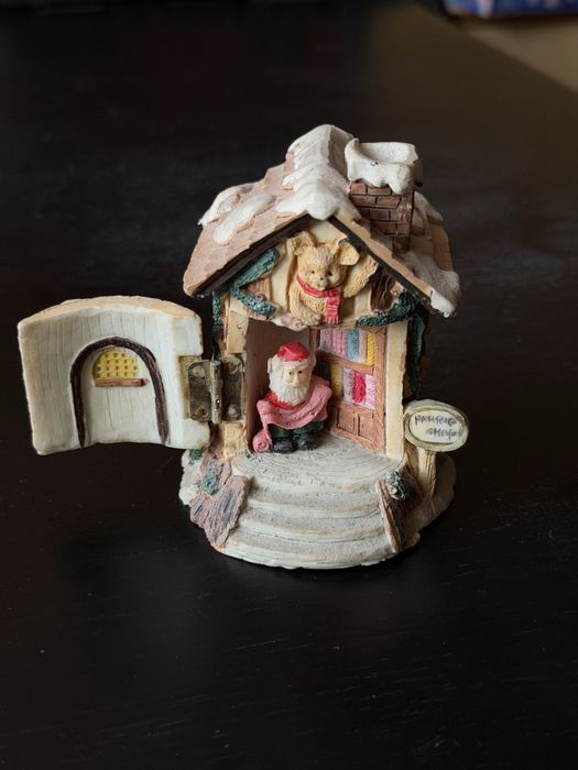 Stara figurka domek św. Mikolaja