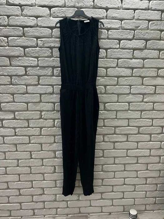 elegancki damski kombinezon czarny bez rękawów vero moda wiskoza M