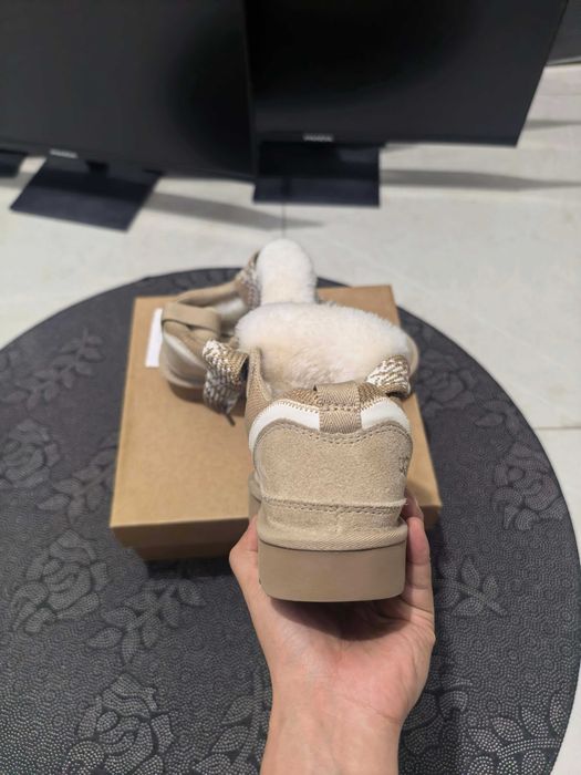 UGG Lowmel  r.38