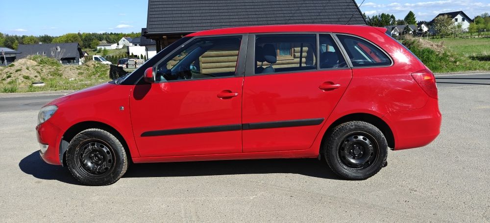 Skoda Fabia 1.6.  5 lat właściciel