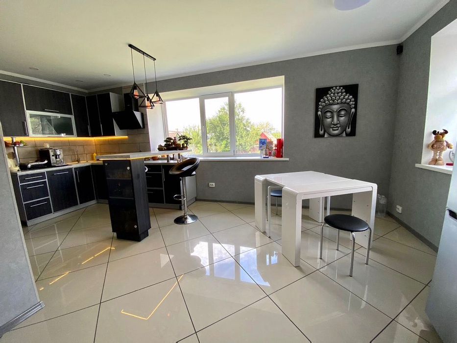 продам дом 143 кв. м 12 соток участок