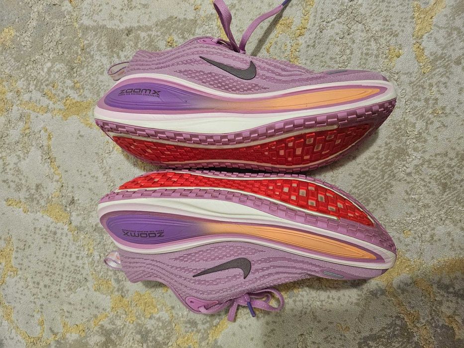 Nike Vomero Plus