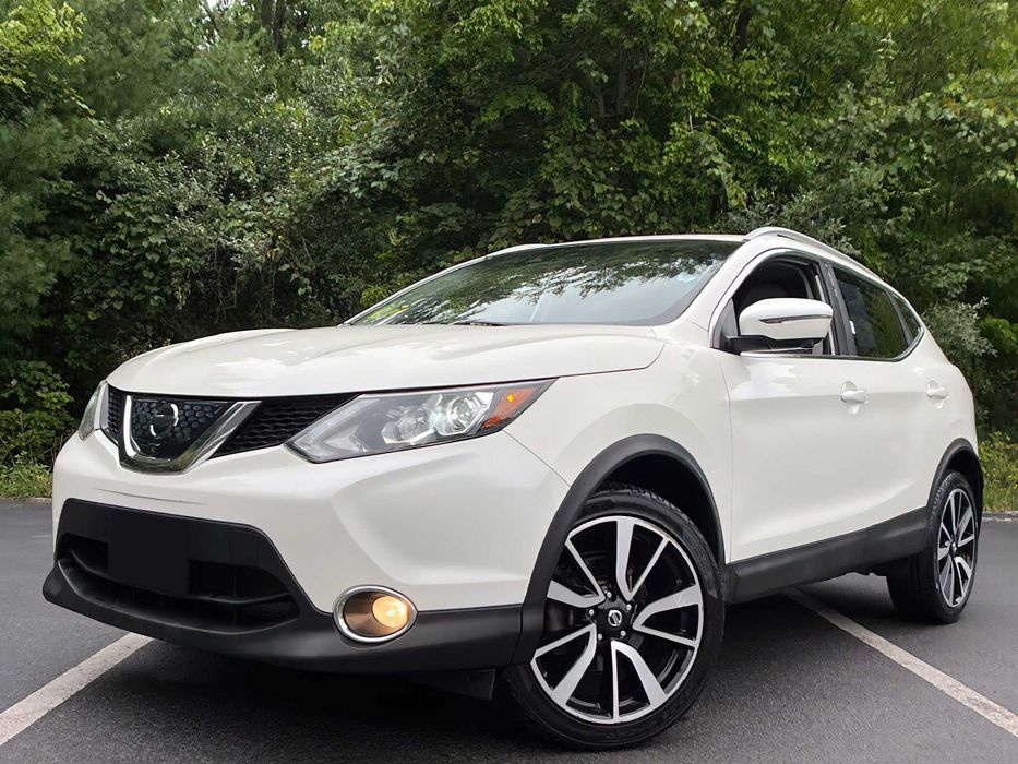 Nissan Rogue Sport      2019