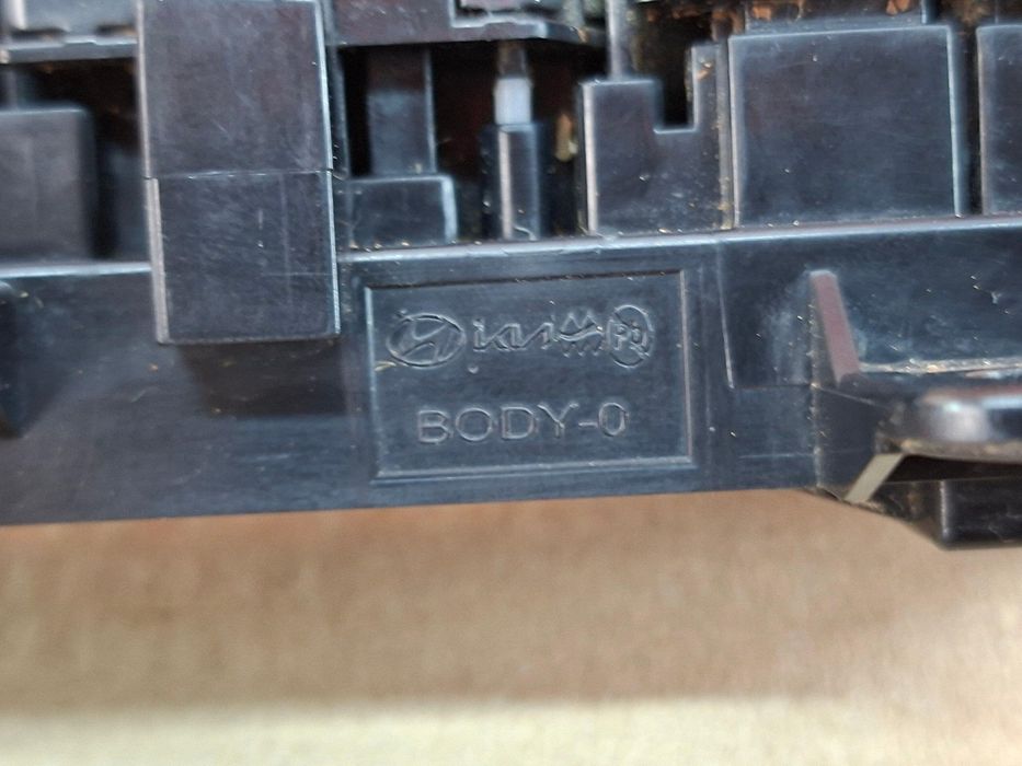 Kia EV9 23- Блок подогрева сидений 93250-DO000