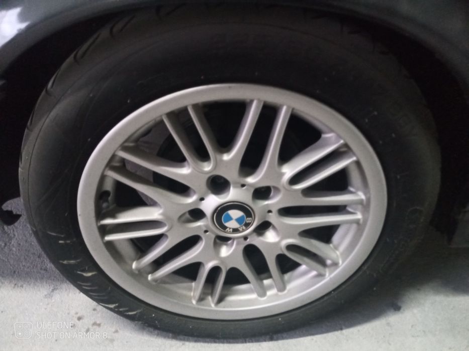 Vendo Jantes BMW R17 com pneus novos