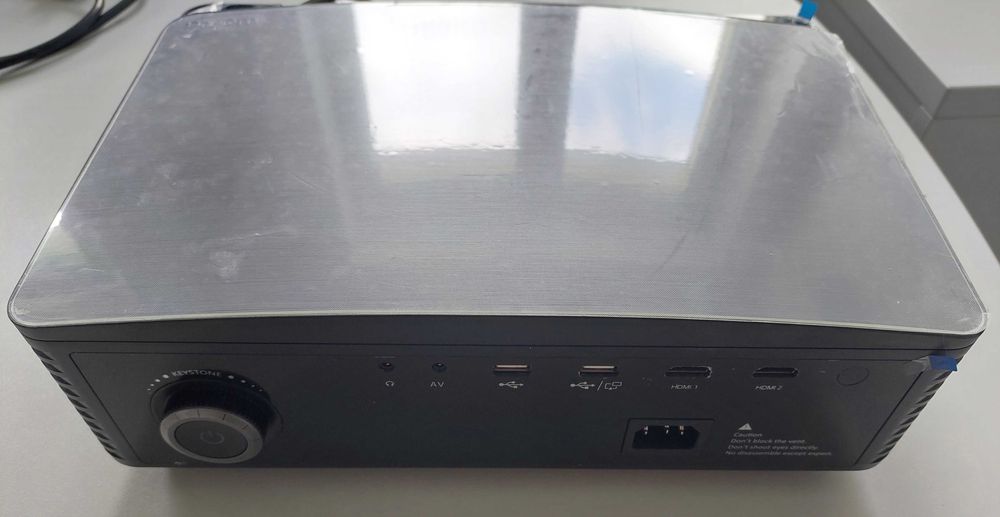 Rzutnik projektor led full hd 4k 8000lm 4000:1 + kabel