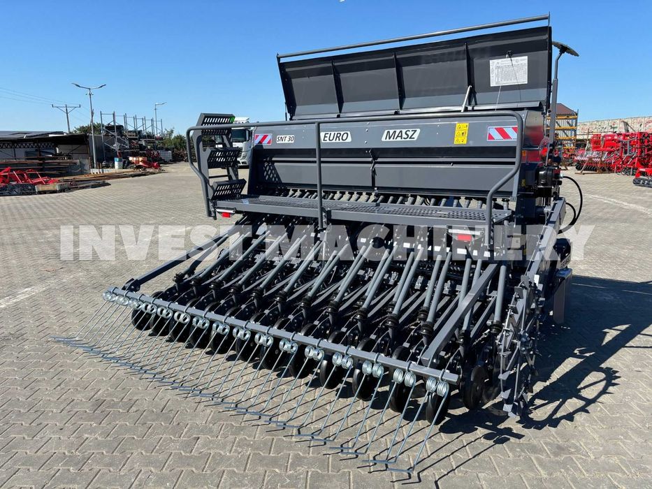 Agregat uprawowo-siewny, bezorkowiec nabudowany 3m brona siewnik NOWY