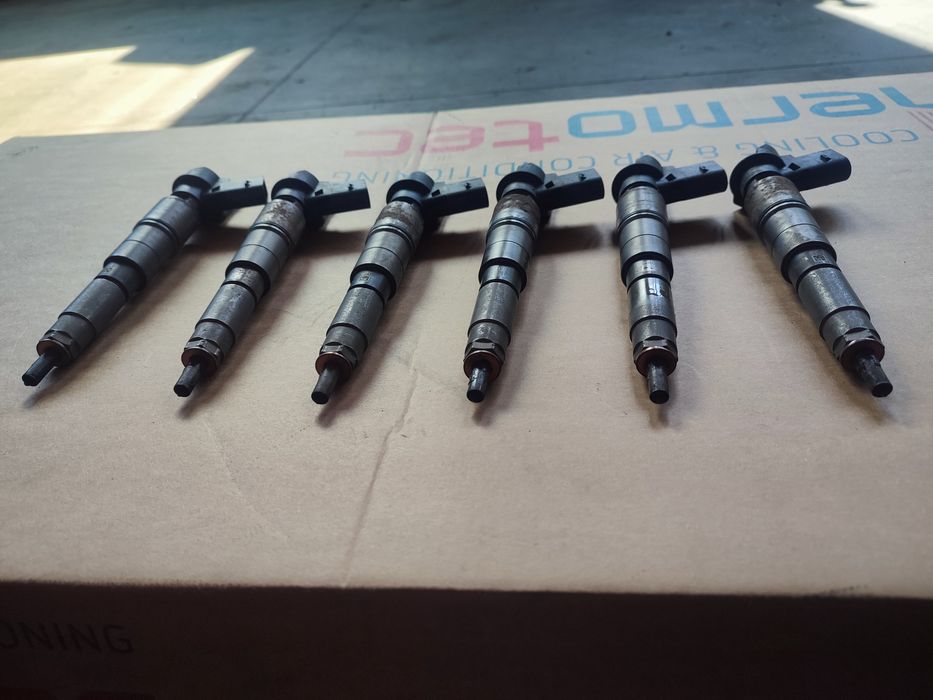 Wtryski wtrysk wtryskiwacz BMW E90 E60 X5 E70 335D Lift 535D 286km bit