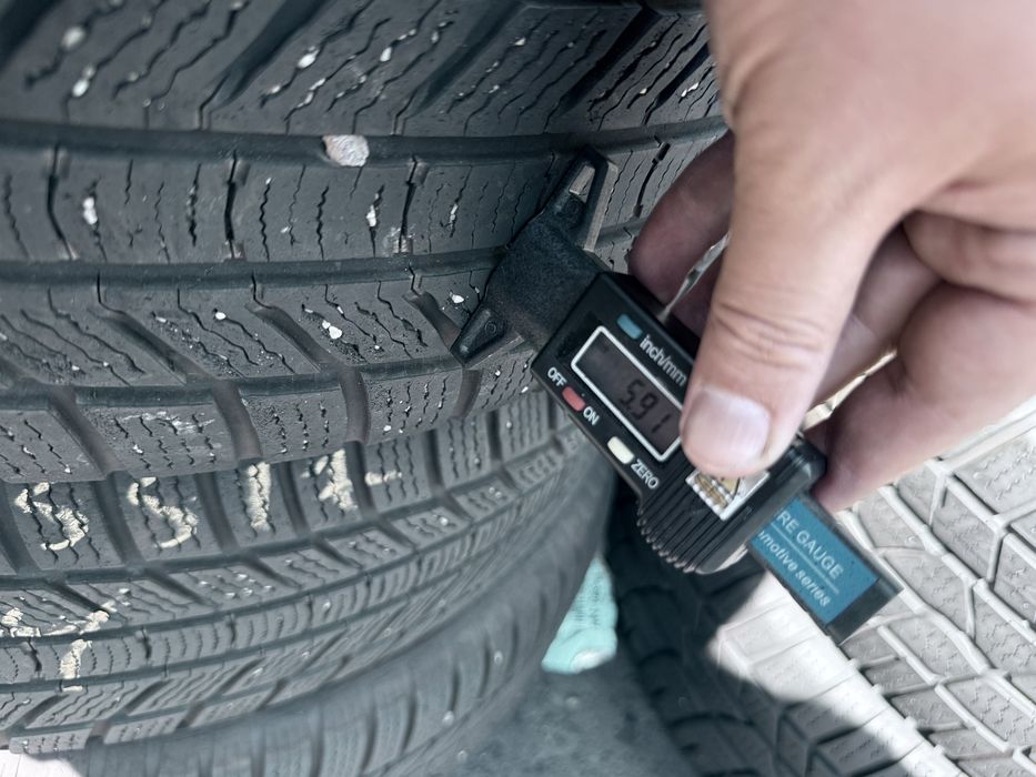 215 55 17 Continental TS870P 80% 2024 Шини Зима