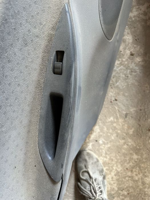 Дверні карти Mazda 6 GG 2002-2008