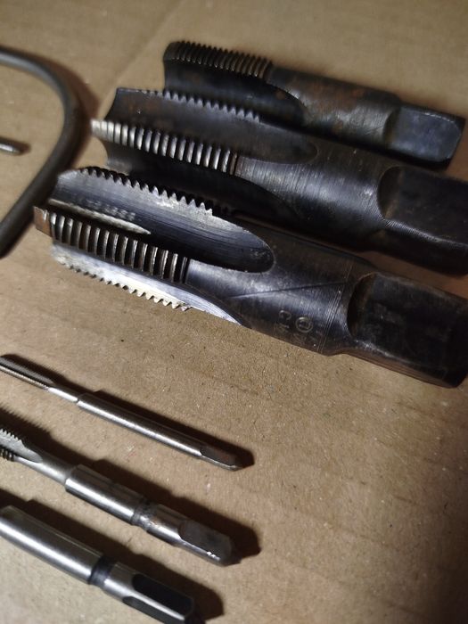 Лерки плашки мітчики СССР від М2 до М20 (1/2) Лерки плашки метчики