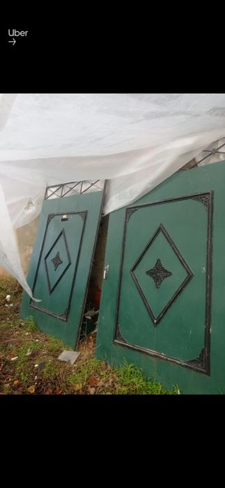 Vendo portão verde está como novo