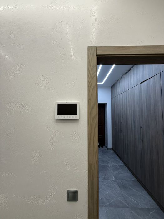 Здається чудовий 3 кімнатний Будинок на Весняному.