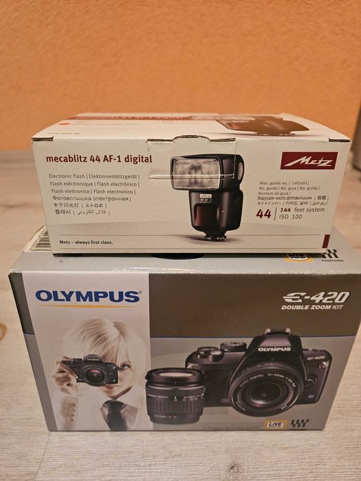 Продам Olympus E- 420