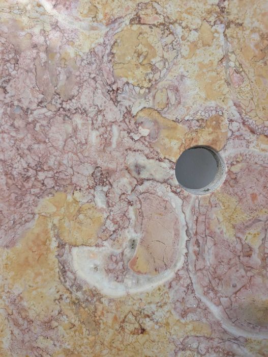 Tampo de pedra natural 71x71 cm – usado, ideal para lavatório