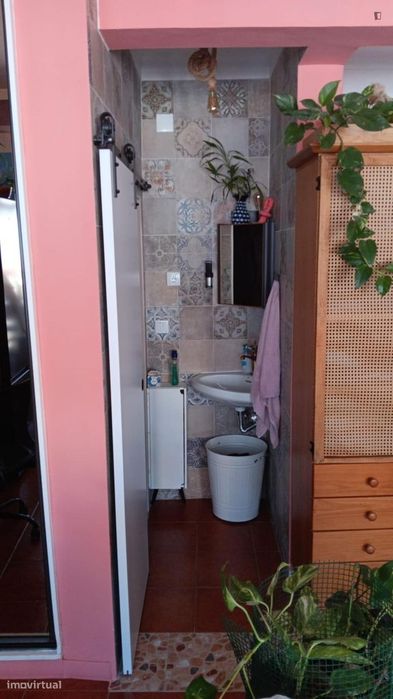 Estúdio - localizado em Arroios Lisbon